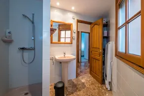 Semi-detached house with beautiful community area for 6 people - Image 4