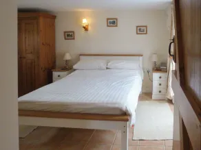 The perfect hideaway for two. - Image 3
