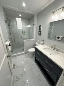 Recently Renovated 2 Bed 1 Bath (Dog Friendly) Apartment in the Broadway Neighborhood - Image 2