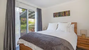 WindanSea Cottage Pet Friendly Ocean Glimpses - Image 4