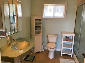 Nouvelle liste! Excellents tarifs d'hiver - chiens bienvenus, bain à remous, vue! - Image 3
