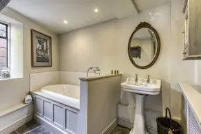 Apple Cottage is a two bedroom charming cottage, based in picturesque Snowhill - Image 2