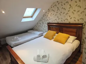 2 Bedroom\\ 2 Bathroom apartment, 8 minutes walk to tube - Image 5