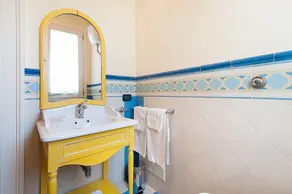 Villa Dana: An elegant and welcoming villa situated in a quiet location, a few minutes from the town center, with Free WI-FI. - Image 2