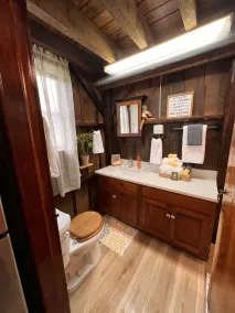 Pocono Cottage - Close to everything! - Image 4