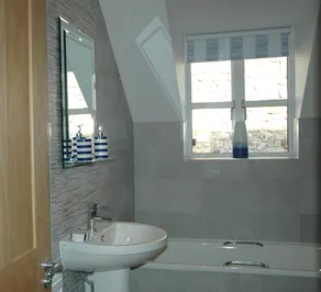 The Starting Gate - luxury studio apartment, rural location, 1m from Bruton - Image 2