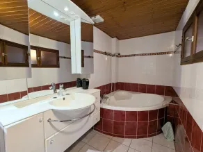 Appartement cosy au cœur de Vagney, proche commerces et sentiers, terrasse et cheminée, à 15km Gérardmer - Image 2