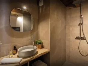 Chalet Mevi - OVO Network - Image 2