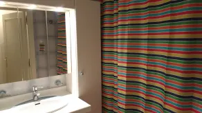 je rustige pied-à-terre met uitzicht op het park en private fietsenbergplaats - Image 2
