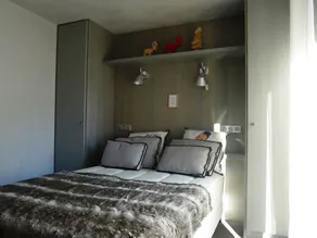 Cozy apartment in Courchevel with spacious bedroom and parking - Image 5