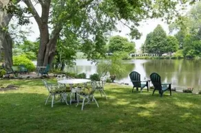 Walden on the Pond - Image 5