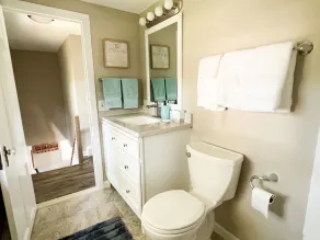 2BED GUESTHOUSE WITH PRIVATE BEACH ACCESS - Image 3