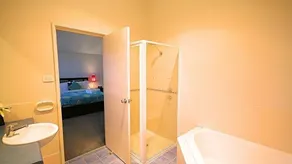Marina Family Getaway Gratis WIFI - Image 3