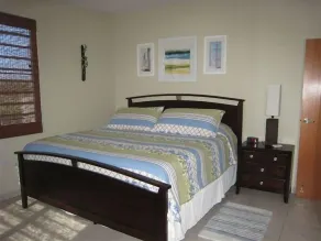 Spacious, attractively decorated 2 BR 1bath gated Apt, 4 Mins to Jobos Beach - Image 3