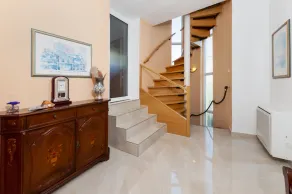 Villa med duplexlägenhet, havsutsikt och Wi-Fi i Rovinj-Borik - Image 2