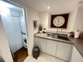 Spacious1br-6guests-walktoshops-fastwifi - Image 4
