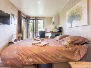Cozy Cabin with Private Pool & Garden Views in Nantais Vineyard, Near Nantes - Image 3