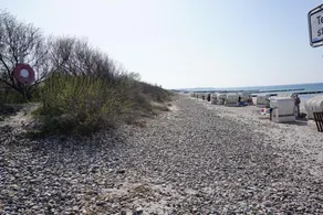 Wunderschöne 3 Zimmerwohnung mit Terrasse und nur 100 m bis zum Strand - Meeresrauschen Inklusive - Image 3
