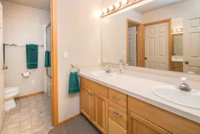 Spacious home on golf course w/stunning views & fireplace - Colter Loop Golf Escape - Image 4