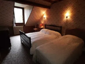 Mountain house in the heart of the village in the upper Aspe Valley - Image 5