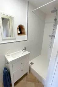 Charming rural villa with swimming pool at Costa Brava - Image 4
