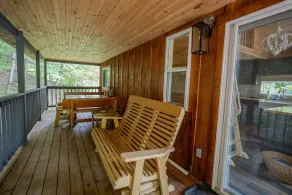 Stunning Cabin & Mountain Hiking! - Image 3