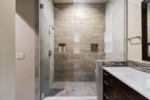Helt ny! 5BR / 3. 5BA, 2922 sq ft, 12 sovepladser, Hot Tub, skridt til Deschutes River - Image 3