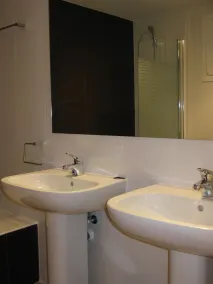 Modernes Apartment im 2. Stock mit spektakulärem Golfblick - Image 3