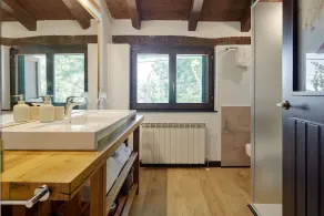 CHARMING HOUSE IN AN UNSURPASSED ENVIRONMENT - Image 2