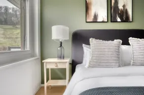 Elegant Horgen 3 Room w/ Storage, 5 min to Market, by Blueground - Image 5