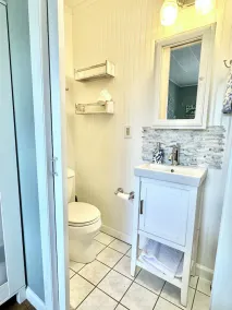 Direct Ocean Views from your bed & screened-in deck.Pet friendly! 2br 2bth - Image 3