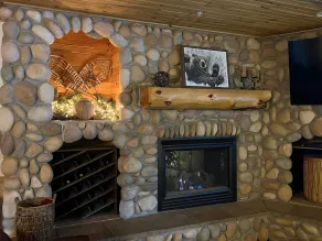 Park City Timber Wolf Chalet - 5 min walk to Cabriolet & 1 min to town shuttle! - Image 3