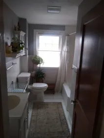 Loft apartment near Merriam Hospital - Image 3