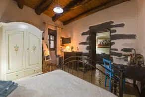 Holiday Home \"Antica dimora\" with Garden & A/C - Image 5