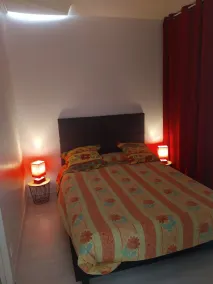 Appartement Maison T3 RDC jardin proche plages et commerces - Image 5