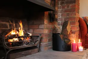 Unique Boutique: cosywarm, sleeps 6, sauna, rural, inglenook fireplace - Image 2