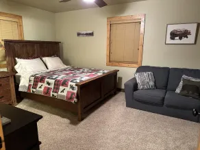 Pine Trails Hideaway - Waterview on 3 acres, near Dells, firepit, private trails - Image 5