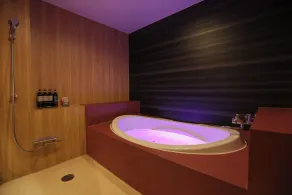 HOTEL LOCOZ MAUI - Image 4