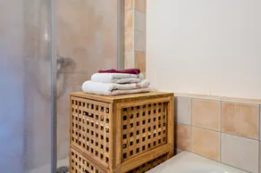 Appartamento Rose con vista sulle montagne, terrazza condivisa e Wi-Fi - Image 4