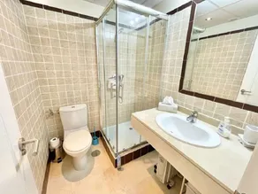 Stylish 2 bed 2 bath property on Duquesa Fairways , 2 terraces,  2 pools - Image 3