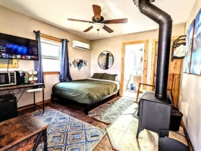 #4 Falcon's Chalet Cabin with Fireplace & Amazing Views, Santa Ysabel, CA - Image 4