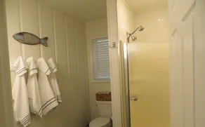 LAKEFRONT Retreat! <br>Escape To Lake Hartwell in this lakeside cottage!  - Image 3