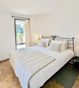 Allura Golf Appartement, au Coeur du Luberon, Belle Vue, Piscine - Image 5