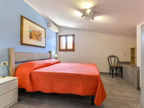 Dejlig lejlighed for 3 personer med klimaanlæg, pool, WIFI og terrasse - Image 2