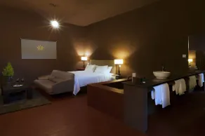 Palais de luxe avec une chocolaterie - Image 3