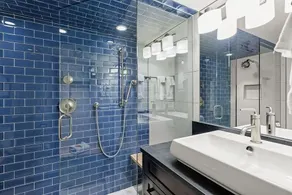 Fifth Avenue Unit 8, Condo with Extra Murphy Bed + Access to Pool & Hot Tub - Image 2