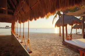 Soak up paradise and luxury!  Five pools,  beautiful views of white sandy beach. - Image 4