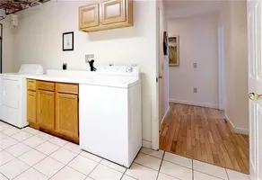 Beautiful Beach House with Breathtaking Water Views! Short Walk to Restaurants - Image 2