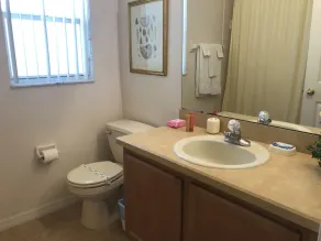 Villa 4BR / 3BA avec piscine et salle de jeux - 5 min de la chaleur de la piscine gratuite de Disney - Image 4