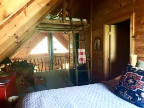Dropped rates for June!!! Beautiful Cozy Cabin Nestled in the Sautee Valley. - Image 3